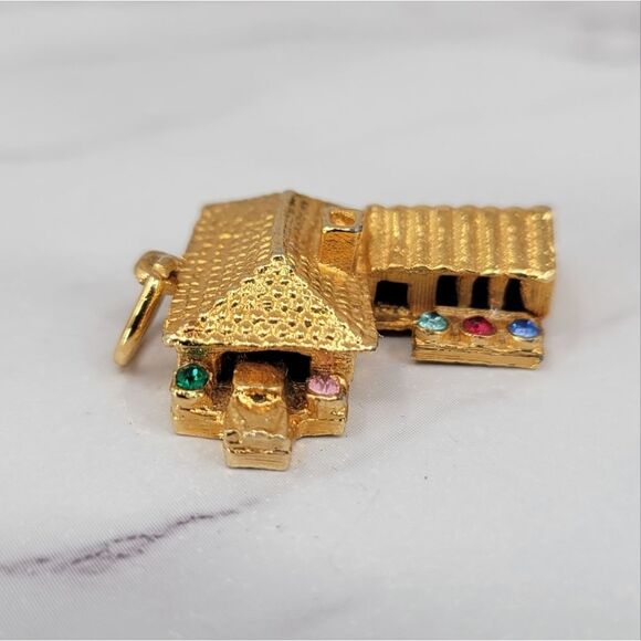 Vintage Yellow Faux Gold Toned 3D House with Garage Pendant Charm Rhinestones - Picture 11 of 12